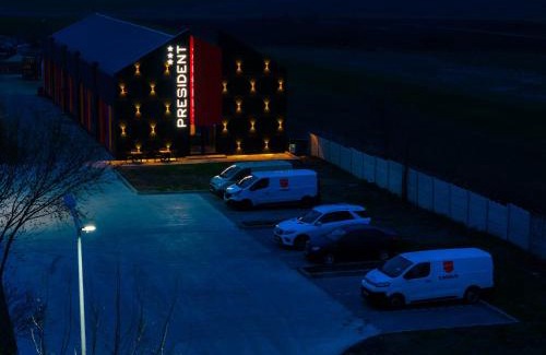 Maldaeni Hotel | PRESIDENT by Trattoria