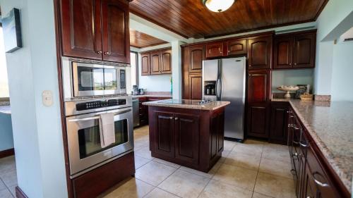 Playa Flamingo Apartment | Presidential Suites 15-Oceanview Condo