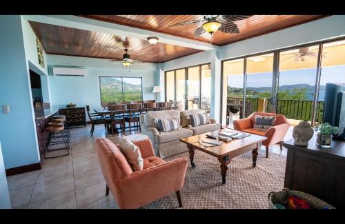 Playa Flamingo Apartment | Presidential Suites 15-Oceanview Condo