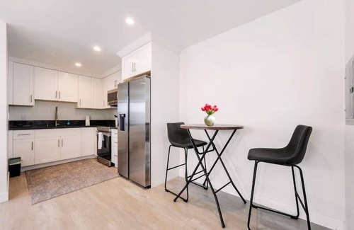 Burbank Apartment | Prestige Studio Haven at Burbank