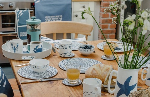 St. Ewe Cottage | Pretty Converted Stable Block. Village Centre, close to Lost Gardens of Heligan