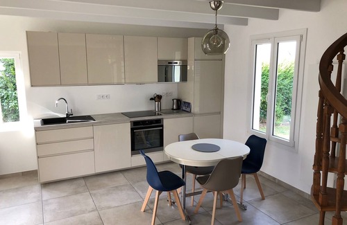 Carantec House | Pretty little fisherman's house by the sea