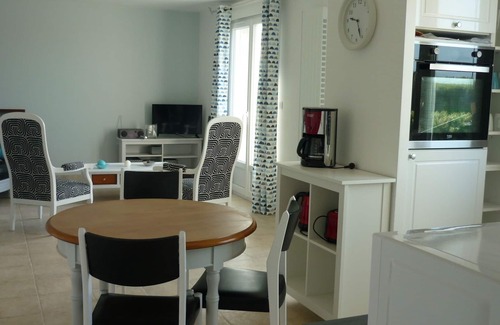 Plozevet House | pretty little house near the sea with sea view, classified 3 stars