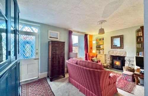 Mabe House | Pretty Porch Cottage