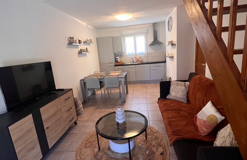 Prunete Villa | Pretty villa with garden, in a residence with swimming pool, 100 m from the beach