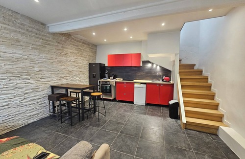 Bessenay House | Pretty village house in the Monts du Lyonnais