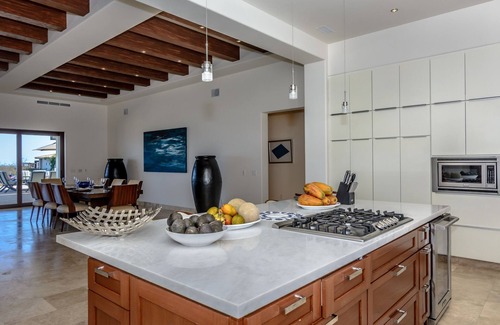 Buzzards House | Price Slashed 194 Fundadores -Gated Pool, Gym, Beach Club, Maid, Butler, Theatre