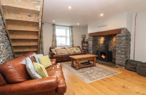 Denbigh House | Priddbwll