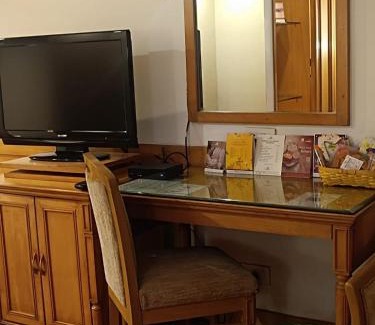 Narveer Tanaji Wadi Hotel | Pride Hotel Pune