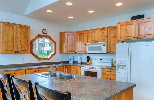 Big Arm House | Prime Lakefront Home Beautiful Views, Fire pit and Great Dock!