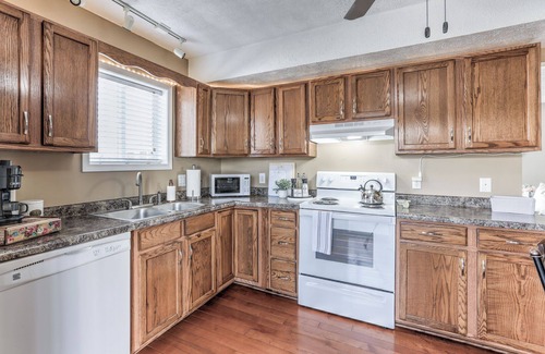 Council Bluffs House | Prime Location Duplex - Steps away from Park and Bob Kerrey Pedestrian Bridge.