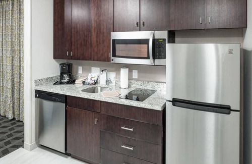 Florida Central Atlantic Coast House | Prime Location: Family Suite Near SeaWorld Orlando & Major Attractions