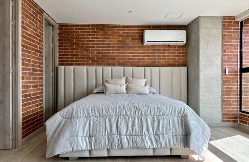 Laureles Apartment | Prime Location in Laureles with AC & View