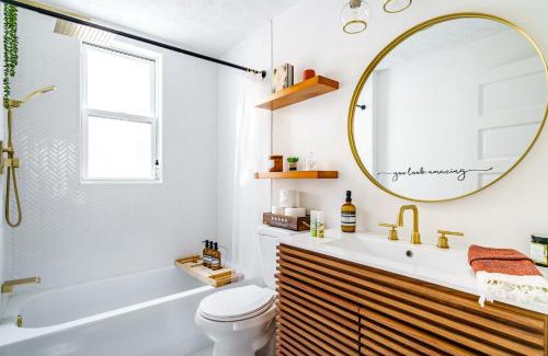 Short North House | Prime Location Top Rated Clean Parking Free!