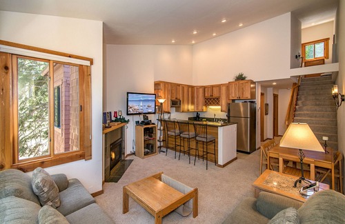 Truckee Condo | Prime Ski-In/Ski-Out Condo w/Updated Kitchen - Steps to Northstar Village