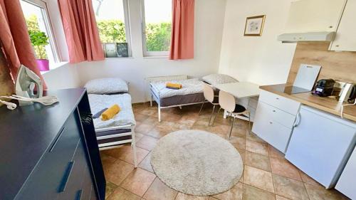 Liesing Apartment | Prime Studio Apartment with Easy Access & Parking