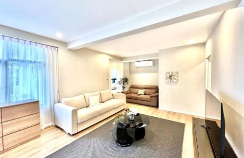 Phuket House | Prime Villa 3 beds near Central E2
