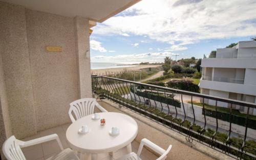 Alcossebre Apartment | Primera línea Playa Cargador - Playamar 1122 - ALBERT VILLAS