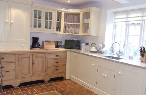Binham Cottage | Primrose Cottage- Beautiful period cottage, near the coast, sleeps 7.