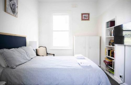 Orange House | Prince Street Cottage - 1890’s Edwardian Gem