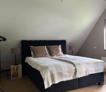 Made Bed & Breakfast | PrinsHaerlyck Overnachten