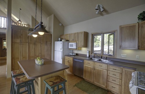 Grand Rapids House | Pristine Northwoods Lake Home w/Private Dock on Chain of Lakes