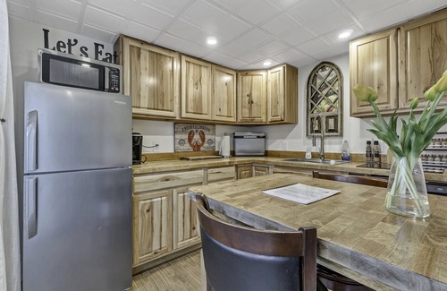 York House | Pristine & Peaceful Guest Quarters, near York & Kittery Beaches