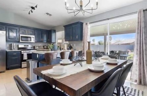 North Las Vegas House | ❤️Pristine Retreat - Chic 3 BR Home w Spa & Golf
