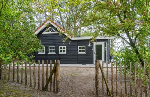 Jubbega House | PRIVÉ IN EEN BOSRIJKE OMGEVING Welkom bij gastenverblijf het ontsnapte schaap in Jubbega