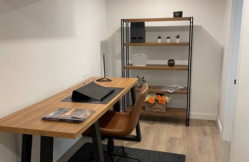 Bradford Apartment | Private Guest Suite in Bradford