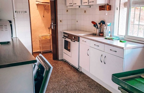 Navahermosa Cottage | Private pool and barbecue. Ideal for families. Only 1 hour and a half from Madrid