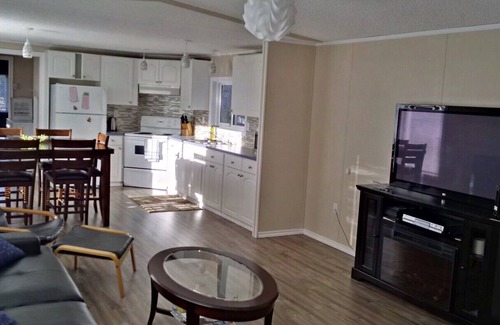 East Kootenay House | PRIVATE 1 BEDRM HOME, BY WHITE SWAN PROV. PARK RELAXING FAIRMONT AND LUSSIER HOTSPRINGS