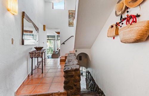 North End Villa | Private 4-Story Oceanside Luxury Vacation Home with 5-Star Personal Concierge