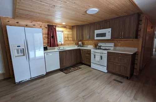 New Chester Cabin | Private and Peaceful Patrick Lake Cabin