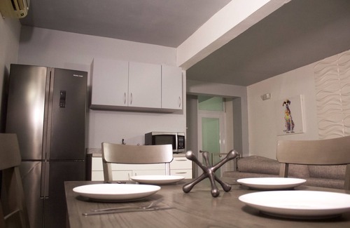 Eleanor Roosevelt Apartment | Private Apartment close to everything you need!