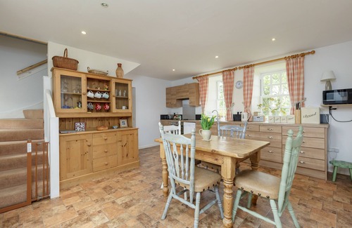 Leven Cottage | Private Beach Access - Dumbarnie Golf - Beautiful 2 B/Rm Cottage - Pet Friendly