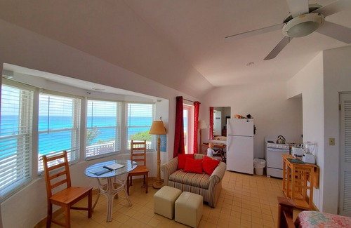 Warwick Apartment | Private Beach at the Cliffs of Marley - Studio - Bit of Heaven