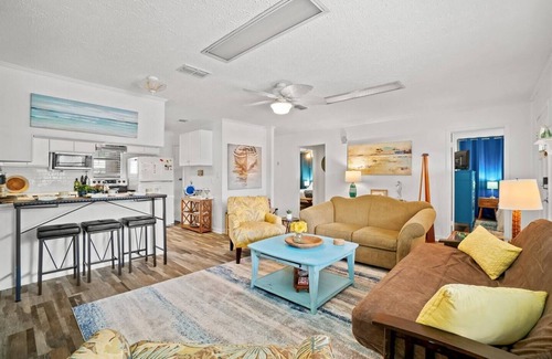 Bid-a-wee Beach House | Private Beach Access! Large Yard+Deck-Pet Friendly