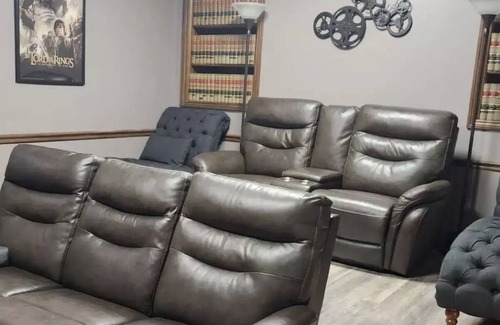 Alton House | Private Boutique Hotel with Venue Plus Bedrooms!