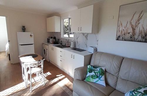 Mount Tamborine Cabin | Private cabin in a nature-surrounded, quiet part of the mountain.