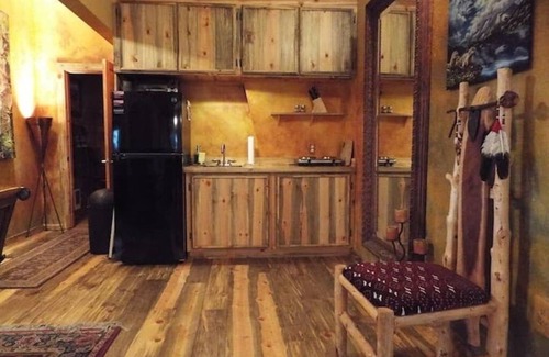 Sunriver Cabin | Private cabin on the river - 1 Bedroom