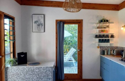 Conondale Cabin | Private Cabin & Spa at Crystal Waters Eco Village