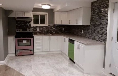 Scarborough Apartment | Private | Close to Lake | 30 Min. to Downtown| WIFI