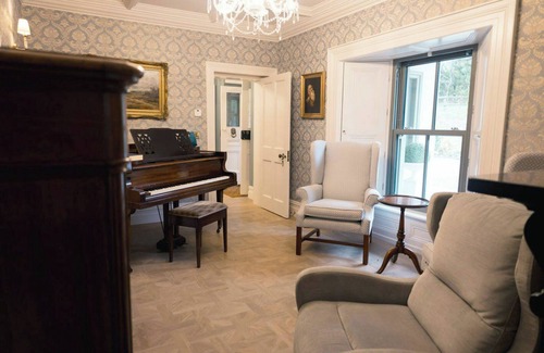Bothar Bui House | Private Country Residence, Made 4 Luxury Gathering