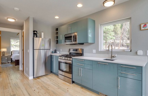 Valley of the Sun Cabin | Private Deck: Secluded Fairplay Cabin