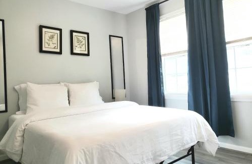 Linthicum Heights Apartment | Private Duplex Near BWI Easy Access to I95