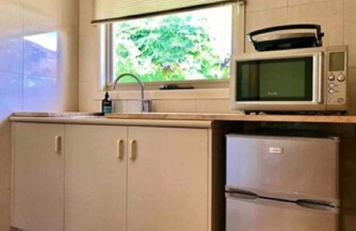Burwood East House | Private Entrance Beautiful Ensuite w Kitchenette