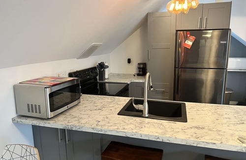 Holy Cross Apartment | Private Guest House apartment near downtown Indianapolis