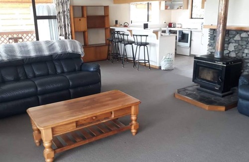Twizel House | Private holiday home