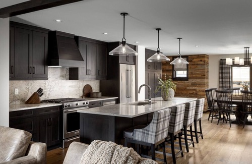 Canmore House | Private Hot Tub | Luxury Lodge Townhome